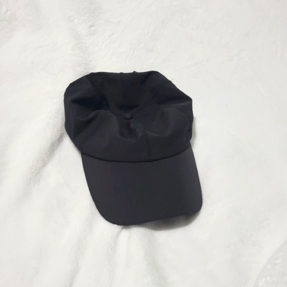 NWOT Black Old Navy Hat